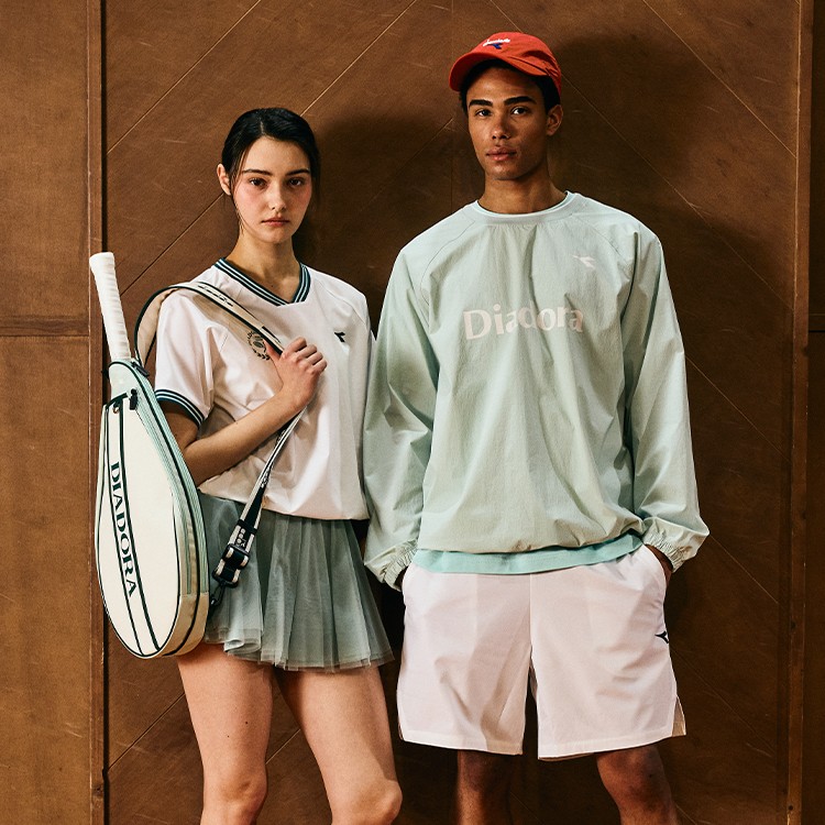 DIADORA