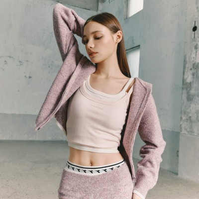 DIADORA