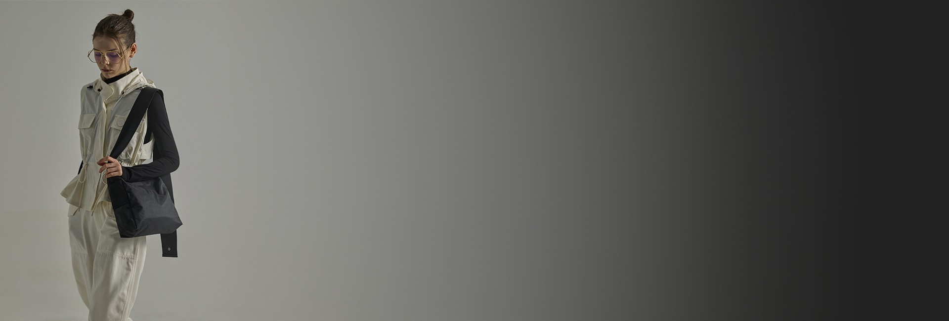 BEYOND RAIN : PLAY ON
Corner Green