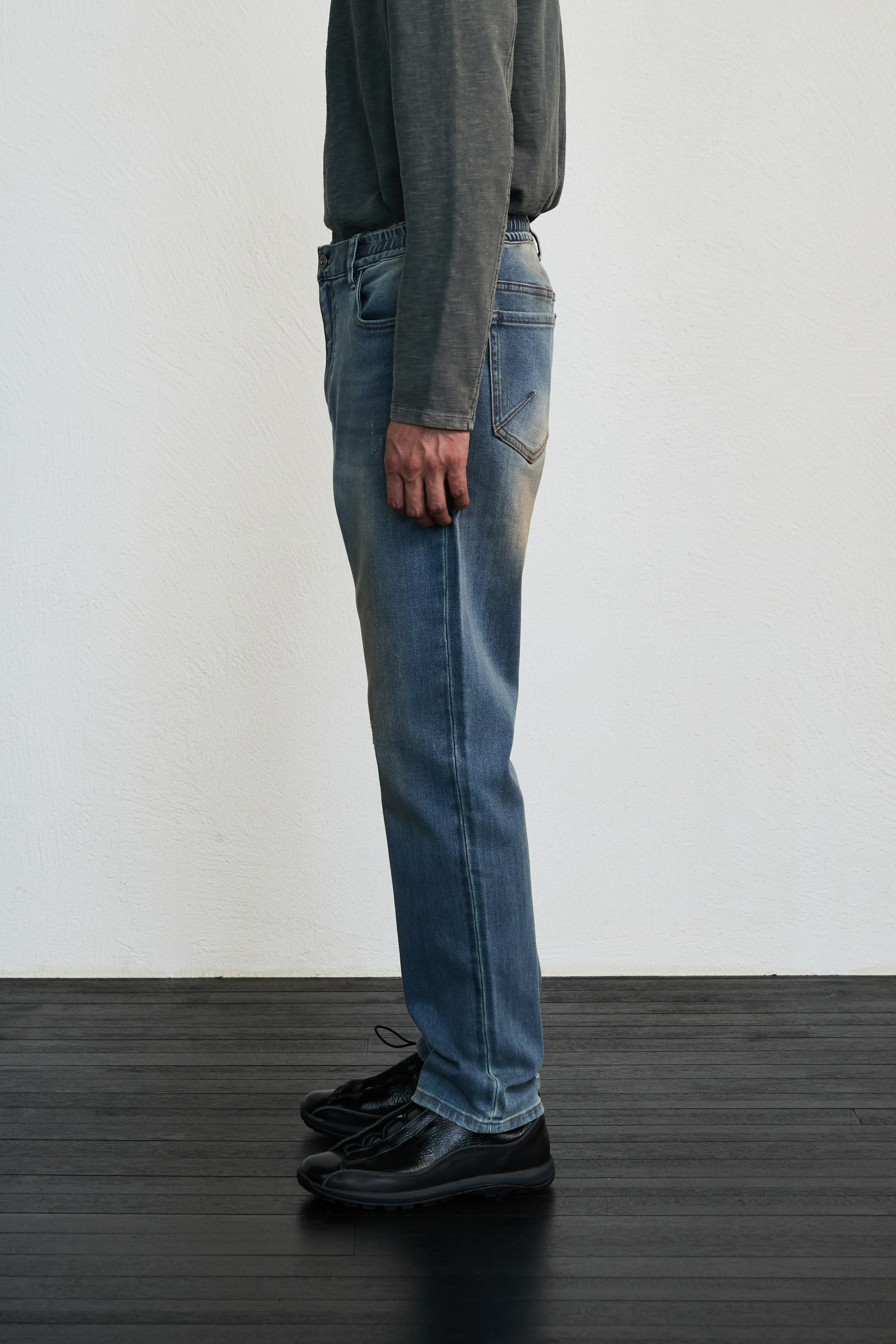 TAPERED SIDE