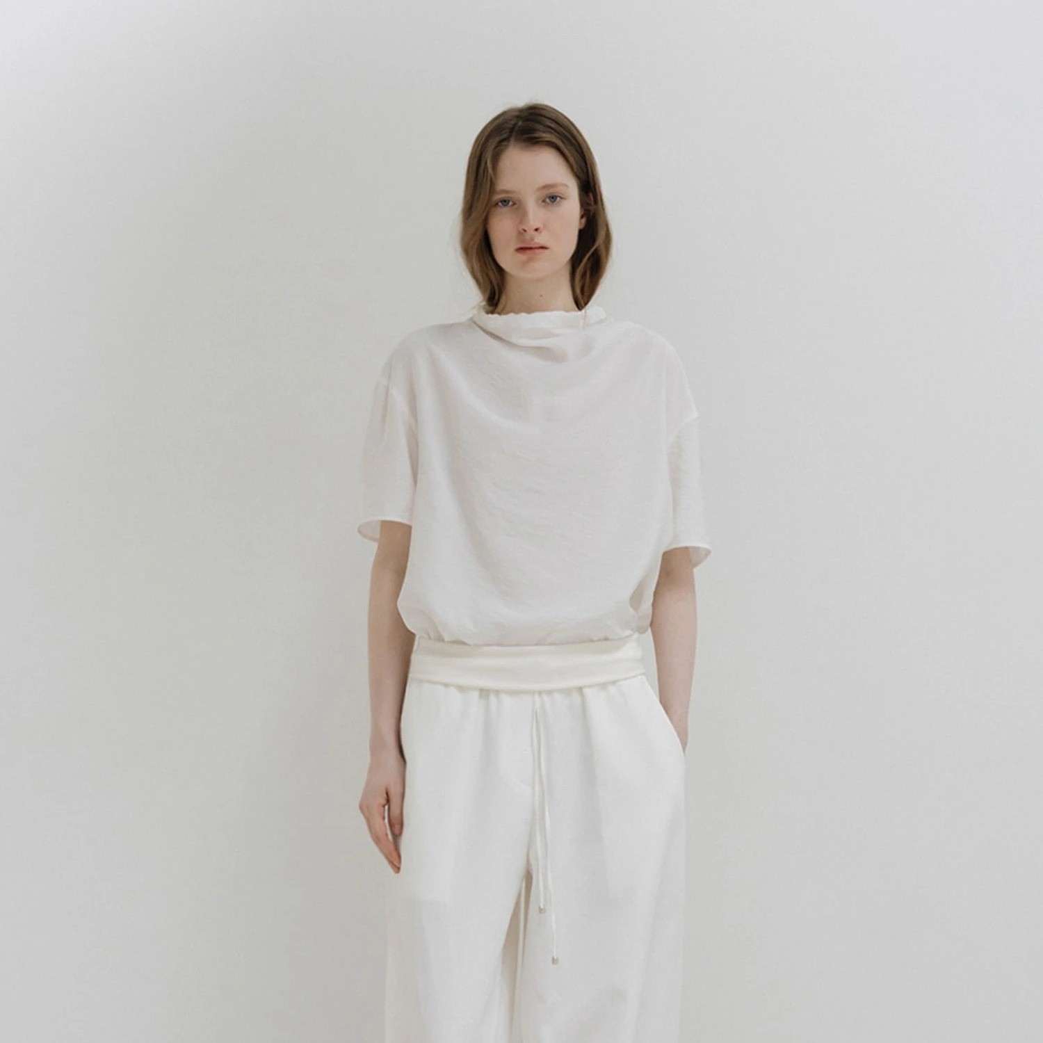 https://www.kolonmall.com/Brands/MOIA