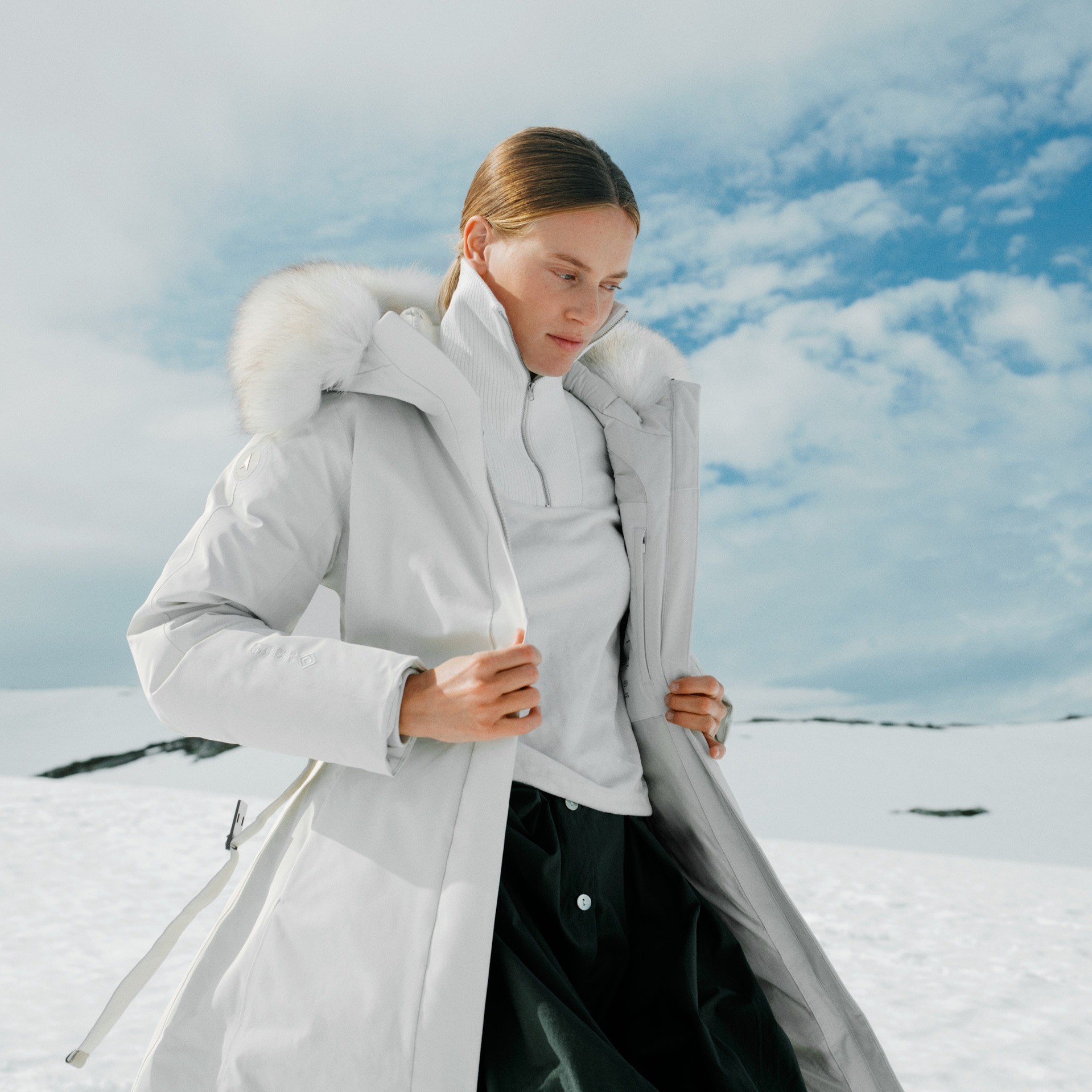 https://www.kolonmall.com/Special/253289
