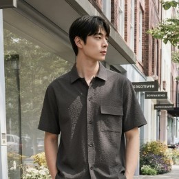 격식을 갖춘 에센셜